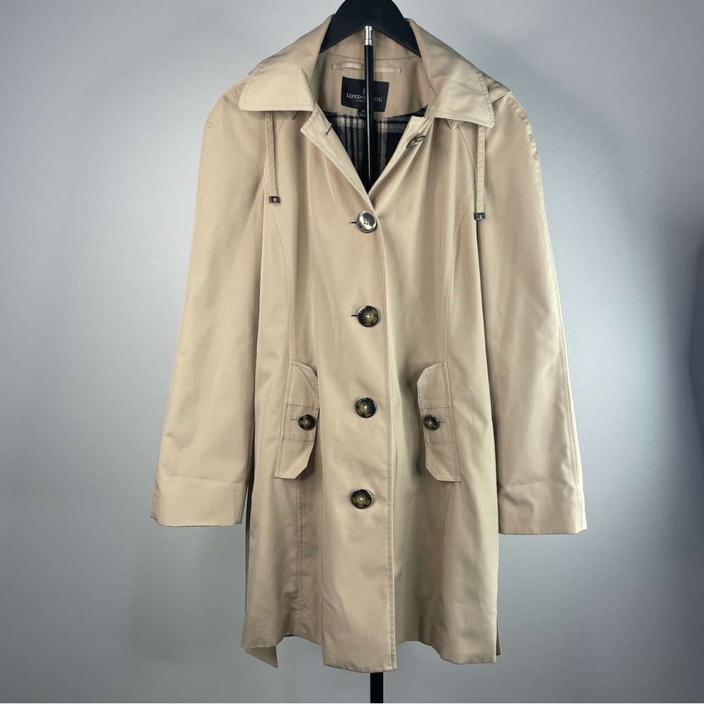 London Fog Women's Beige Lined Trench‎ Coat With Removable Hood Medium